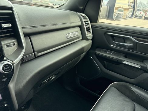 Used 2025 RAM 1500 Laramie image 18