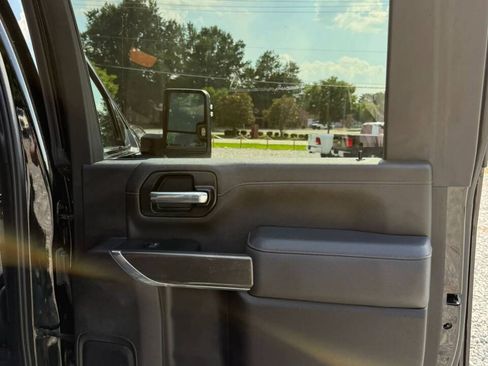 Used 2022 GMC Sierra 2500 AT4 w/ AT4 Premium Plus Package AWD/4WD image 24