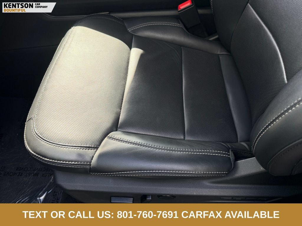 Used 2025 Ford Expedition Max Platinum AWD/4WD image 27