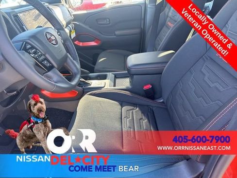 Used 2026 Nissan Frontier PRO-4X w/ Tow Package AWD/4WD image 17