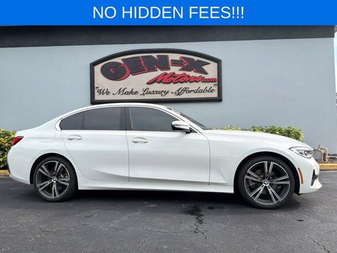 Used 2022 BMW 330i Sedan w/ Convenience Package RWD image 2