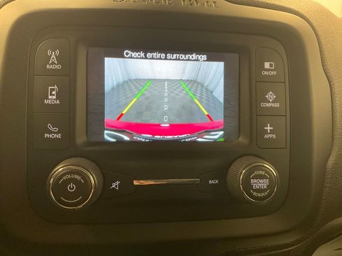 Used 2017 Jeep Renegade Trailhawk w/ Cold Weather Group II image 6