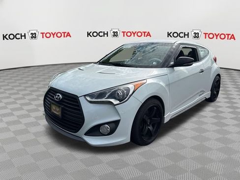 Used 2015 Hyundai Veloster Turbo FWD image 3