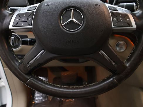 Used 2015 Mercedes-Benz GL 450 4MATIC w/ Appearance Package image 20