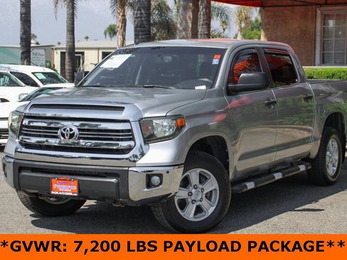 Used 2017 Toyota Tundra SR5 image 4