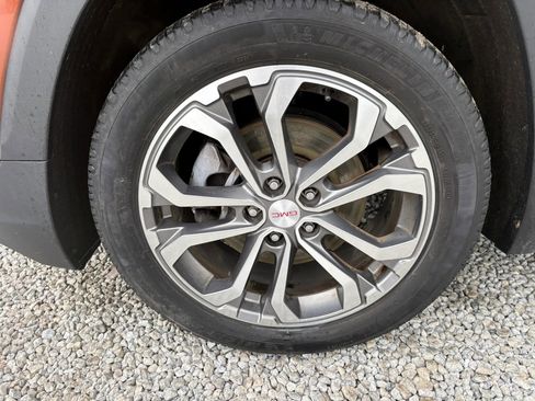 Used 2019 GMC Terrain SLT w/ Preferred Package AWD/4WD image 8