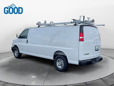 Used 2025 Chevrolet Express 2500 Extended w/ Communications Package image 3