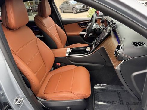 Used 2023 Mercedes-Benz GLC 300 image 6