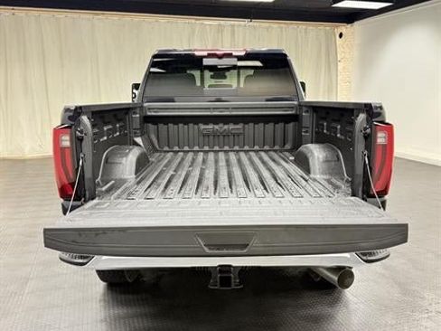 New 2026 GMC Sierra 2500 SLT w/ SLT Premium Package AWD/4WD image 5