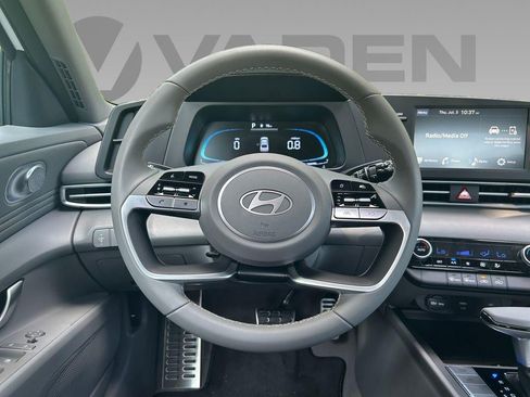New 2025 Hyundai Elantra SEL FWD image 33