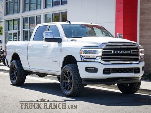 Used 2024 RAM 2500 Laramie w/ Safety Group AWD/4WD image 1