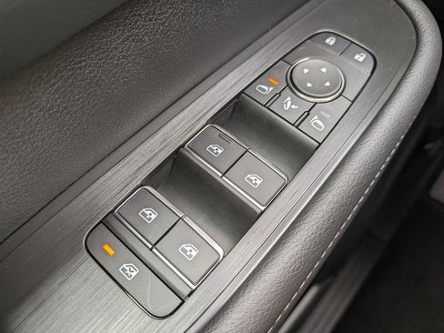 New 2025 Nissan Armada SL w/ Captain's Chari Seat Package image 24