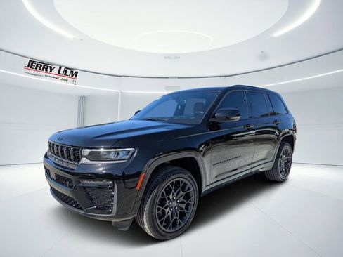 New 2026 Jeep Grand Cherokee Summit w/ Obsidian Package AWD/4WD image 7