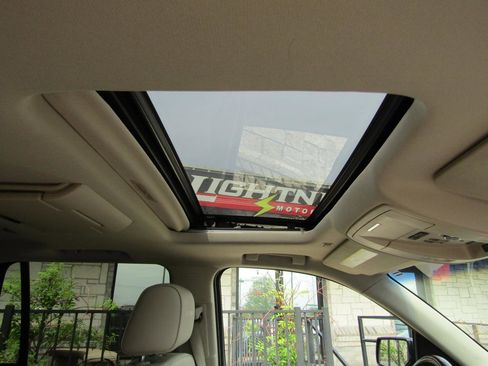 Used 2016 GMC Yukon Denali w/ Open Road Package image 8