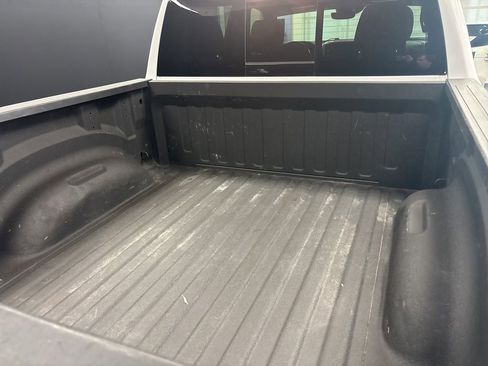 Used 2021 RAM 1500 Big Horn image 5