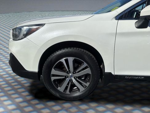 Used 2019 Subaru Outback 2.5i Limited w/ Popular Package #2 AWD/4WD image 13