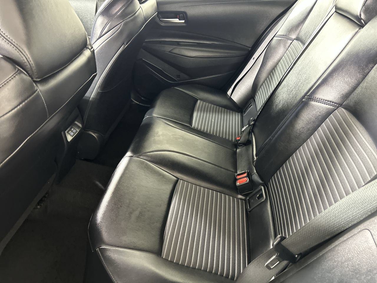 Used 2024 Toyota Corolla XSE FWD image 25