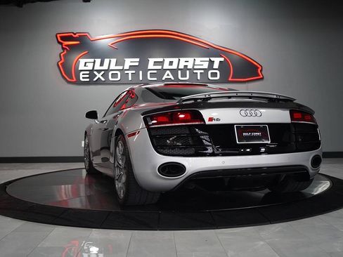 Used 2009 Audi R8 V10 AWD/4WD image 6