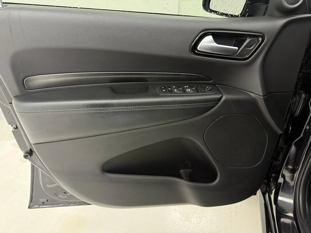 Used 2023 Dodge Durango SXT w/ SXT Blacktop Group RWD image 28