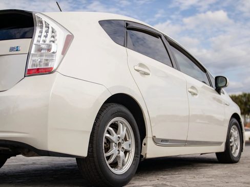 Used 2011 Toyota Prius Two FWD image 14