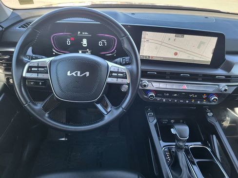 Used 2025 Kia Telluride S image 14