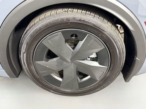 Used 2026 Toyota Prius Plug-In Hybrid image 28