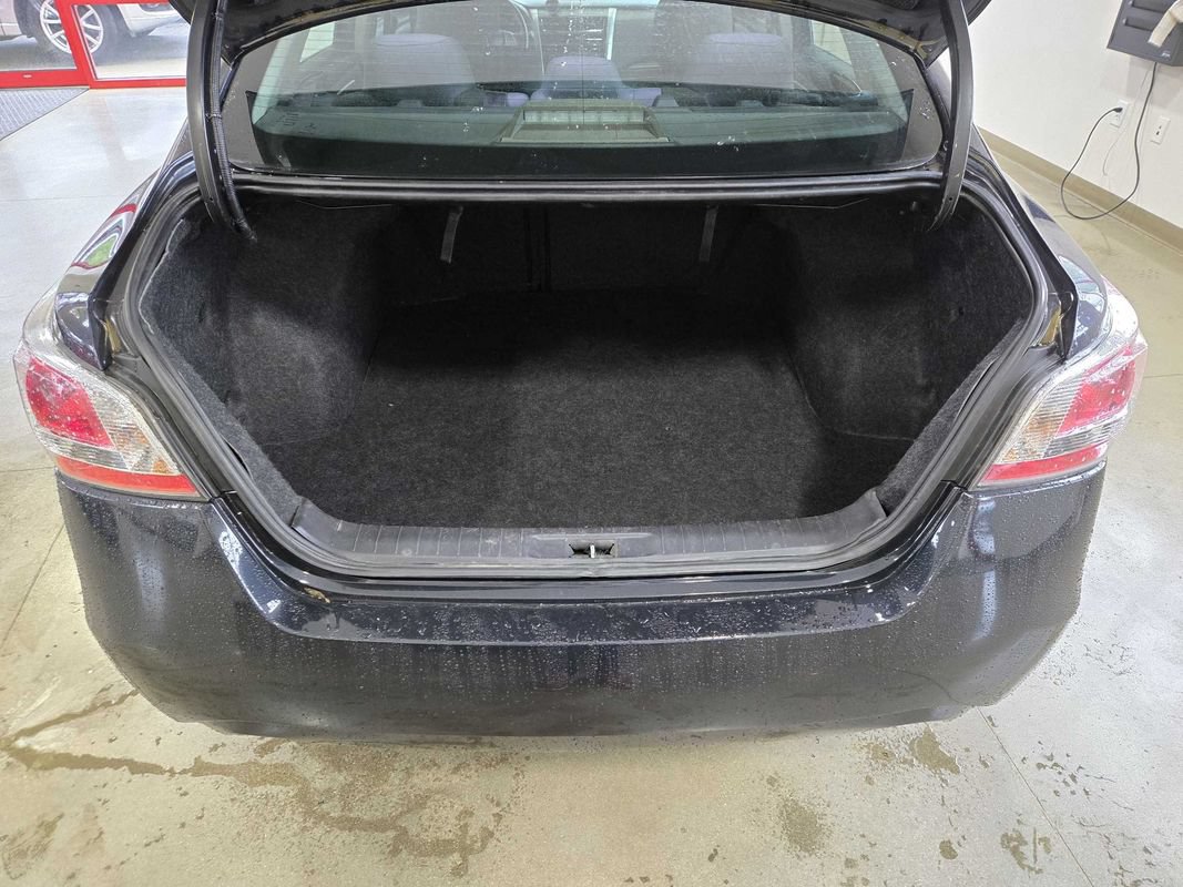 Used 2015 Nissan Altima 2.5 S w/ Power Driver Seat Package FWD image 27