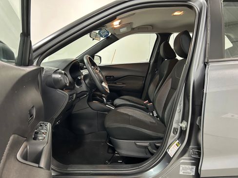 Used 2020 Nissan Kicks S FWD image 4