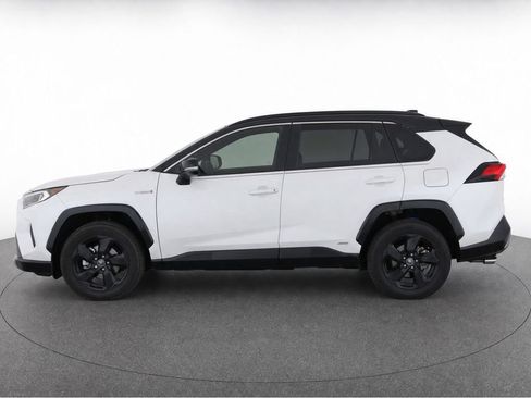 Used 2019 Toyota RAV4 XSE w/ XSE Weather Package AWD/4WD image 8