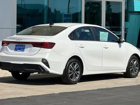 Used 2024 Kia Forte LXS w/ LXS Technology Package FWD image 4
