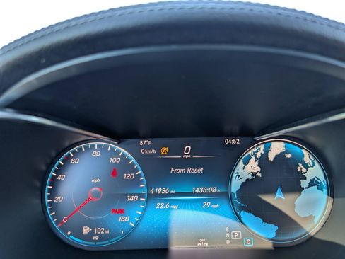 Used 2023 Mercedes-Benz GLC 300 4MATIC Coupe image 13