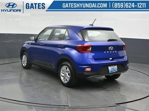 New 2025 Hyundai Venue SE FWD image 8