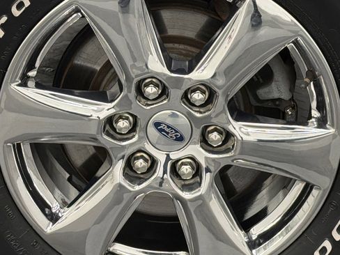 Used 2019 Ford F150 XLT w/ Equipment Group 302A Luxury image 8