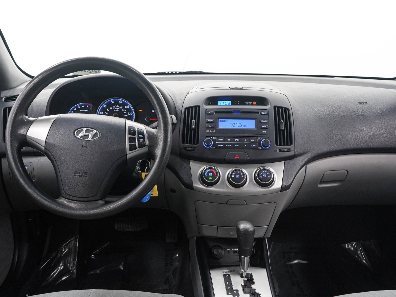Used 2010 Hyundai Elantra GLS FWD image 14