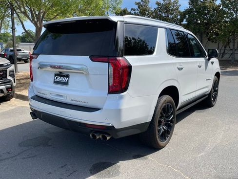 Used 2022 GMC Yukon Denali AWD/4WD image 8