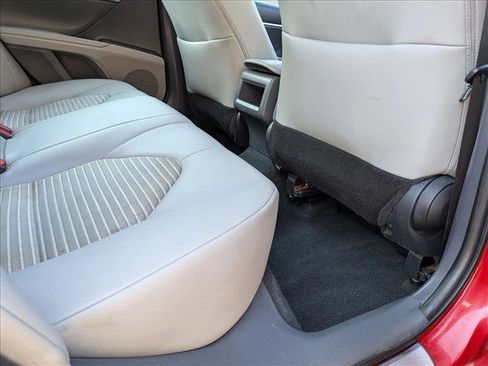 Certified 2022 Toyota Camry SE image 17