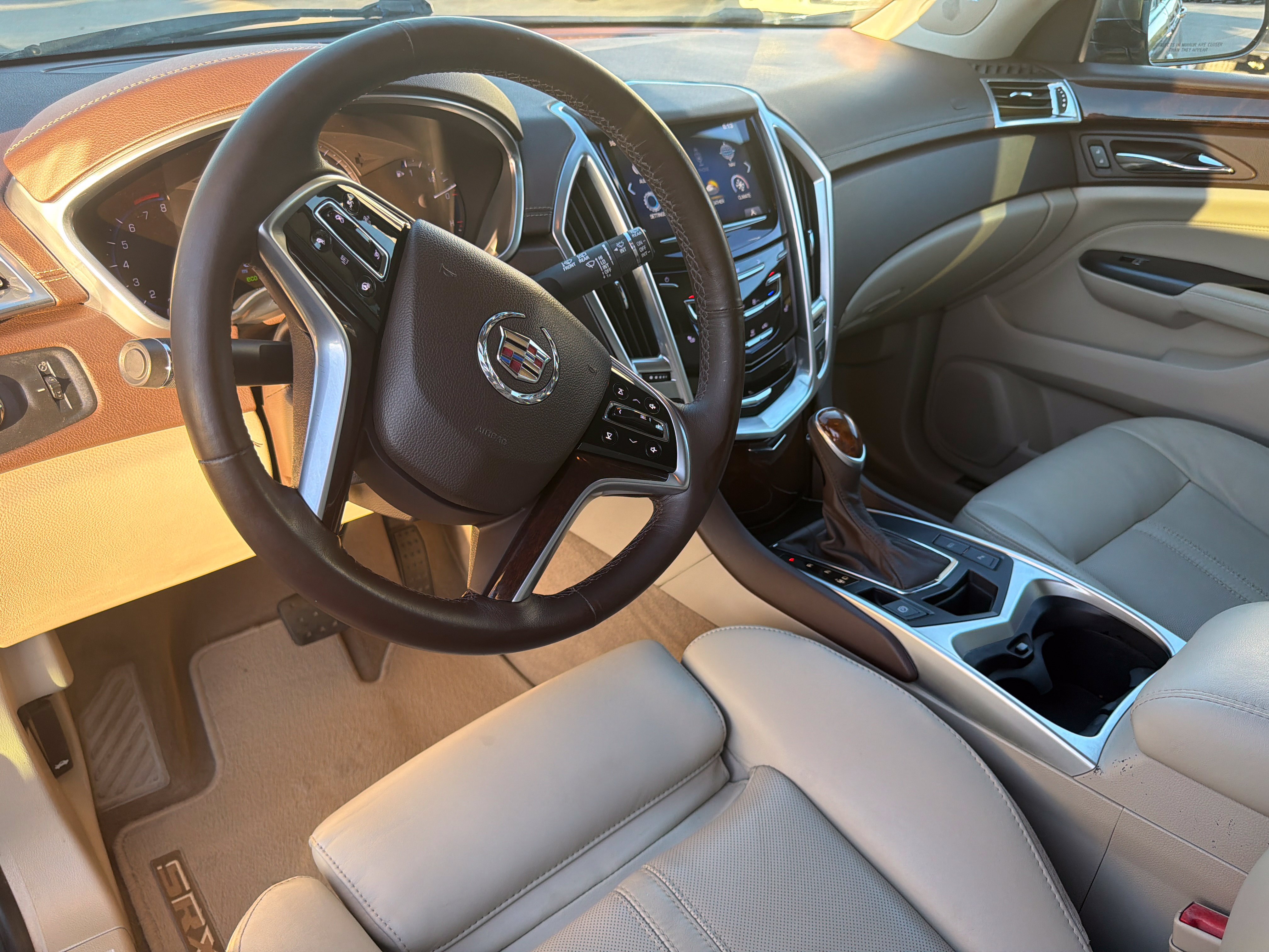 Used 2014 Cadillac SRX Luxury FWD image 12