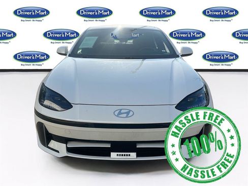 Used 2023 Hyundai Ioniq 6 SE RWD image 2