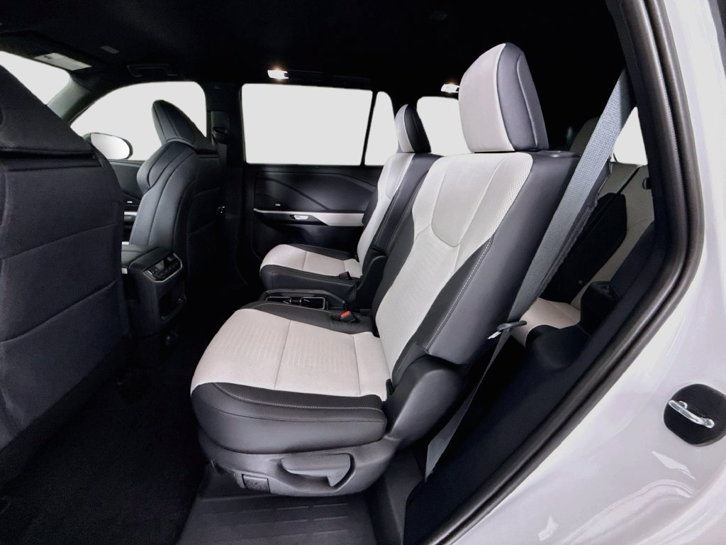 New 2026 Lexus TX 500h AWD w/ Technology Package image 22