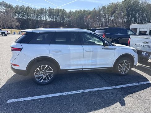 Used 2022 Lincoln Corsair FWD image 19