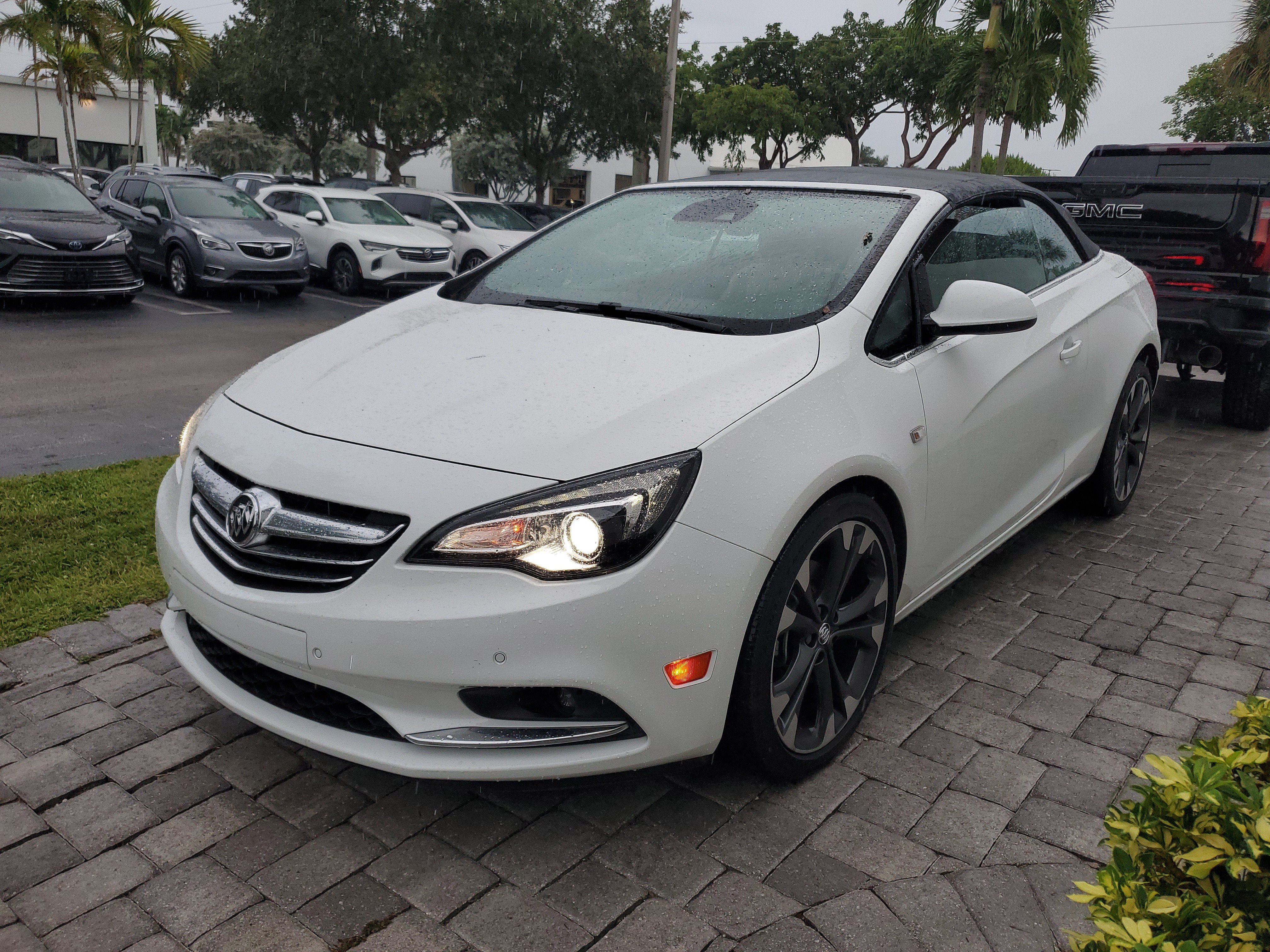 Used 2016 Buick Cascada Premium FWD image 3