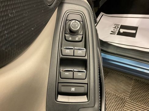 Used 2023 Subaru Forester Limited image 18