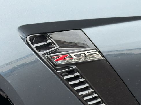 Used 2019 Chevrolet Corvette Z06 RWD image 10