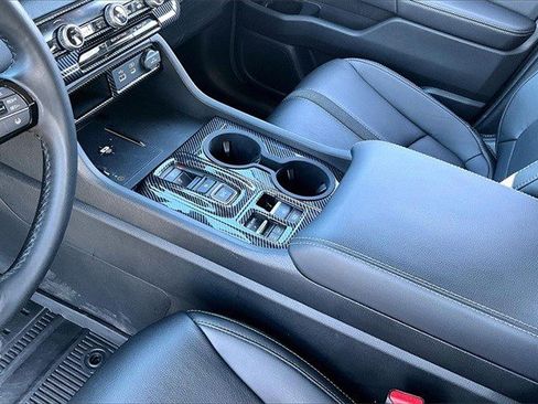 Certified 2025 Honda Pilot EX-L image 17