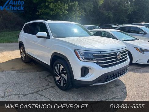 Used 2026 Volkswagen Atlas SE FWD image 2