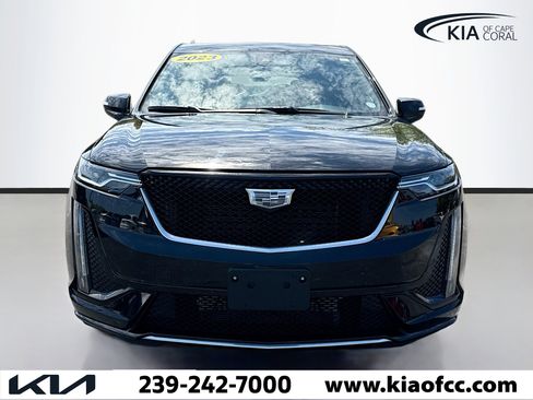 Used 2023 Cadillac XT6 Sport w/ LPO, Floor Liner Package image 7