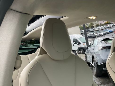 Used 2017 Tesla Model X 75D image 64