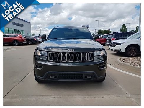 Used 2016 Jeep Grand Cherokee Laredo 75th Anniversary AWD/4WD image 2