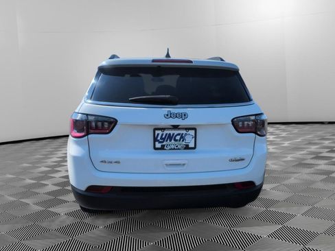 Used 2024 Jeep Compass Latitude AWD/4WD image 4