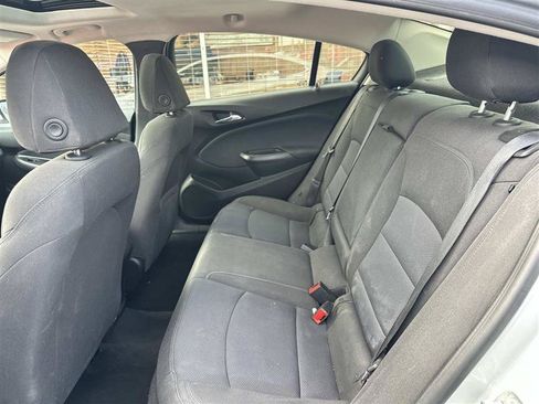 Used 2018 Chevrolet Cruze LT w/ LT True North Edition FWD image 14